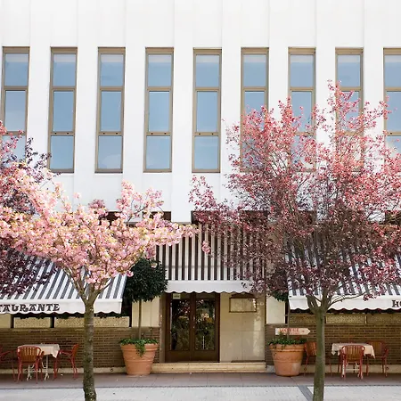Hotel Txartel 2*