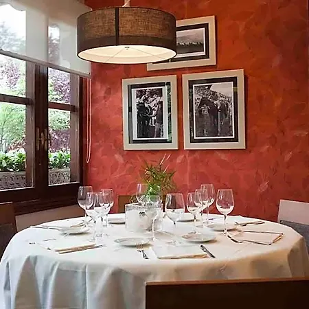 Hotel Txartel 2*